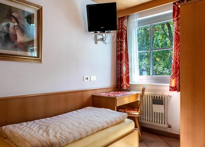 Apartment Cesa Soramurat 9 *